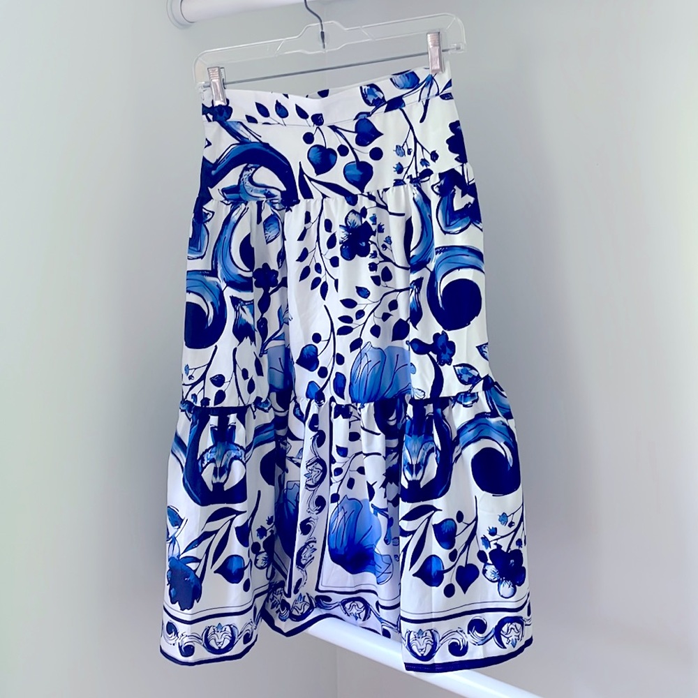 Blue Floral Print Skirt - size small